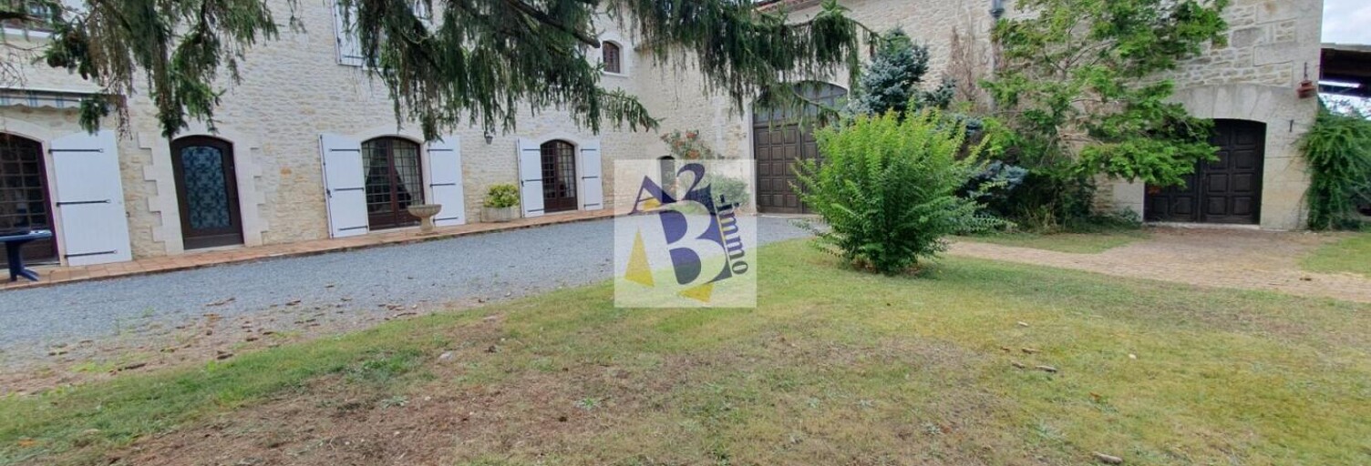 Maison 9 Pièces 221 m² à vendre à Chazelles (16380)