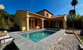 Maison 5 Pièces 127 m² à vendre à Le Revest-les-Eaux (83200)