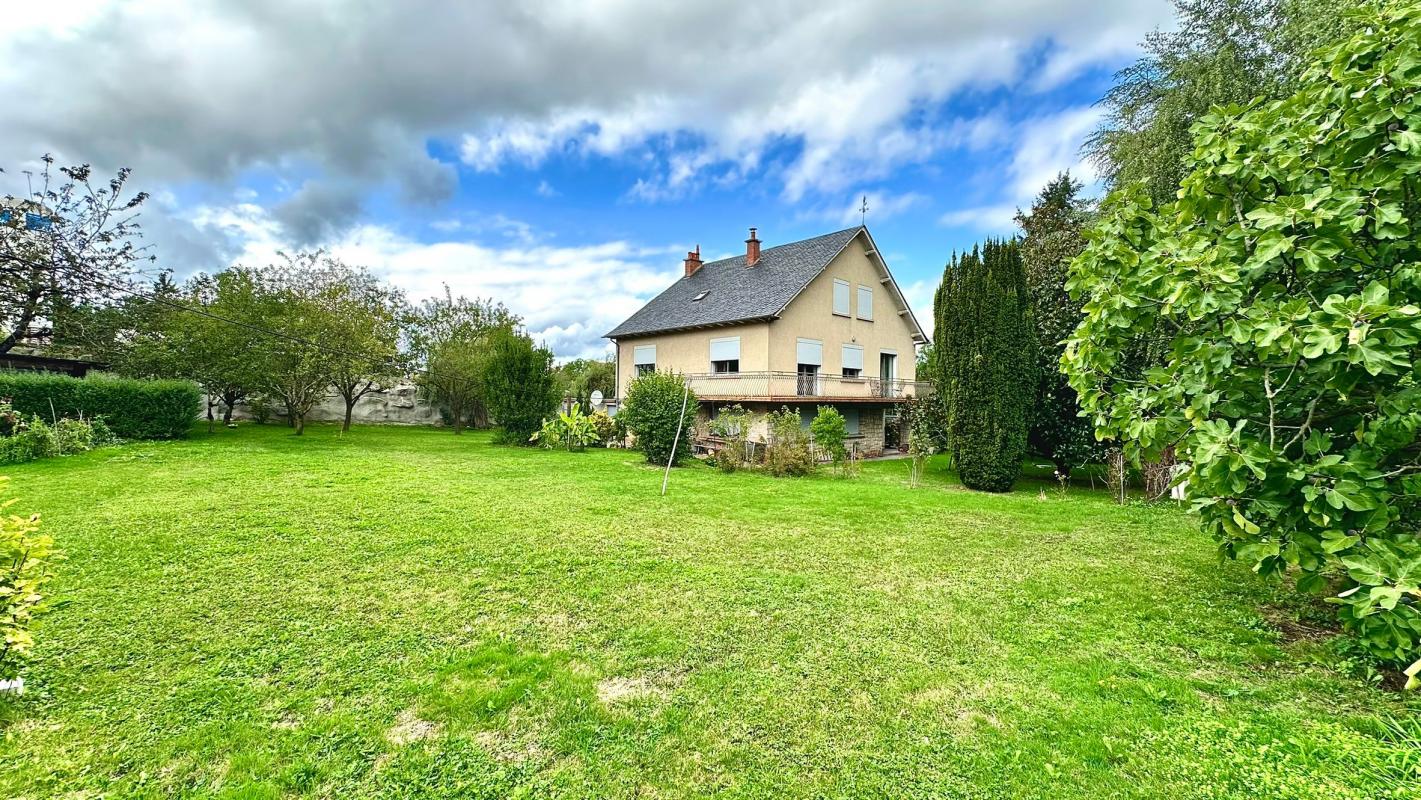 Villa / Maison  T8 à vendre Luc-la-Primaube 12450