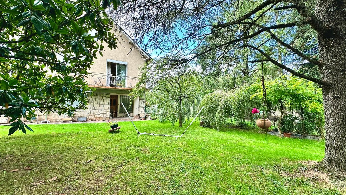 Villa / Maison  T8 à vendre Luc-la-Primaube 12450