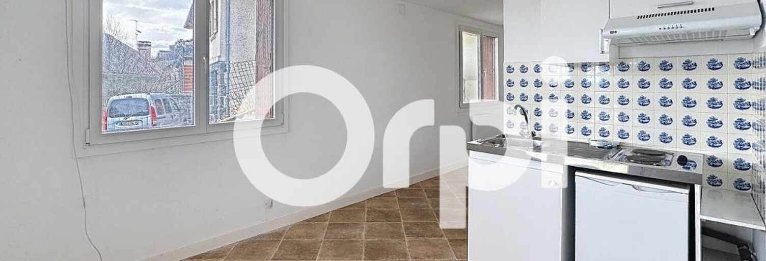 Appartement 1 Pièce 36 m² à louer à Saint-Flour (15100)