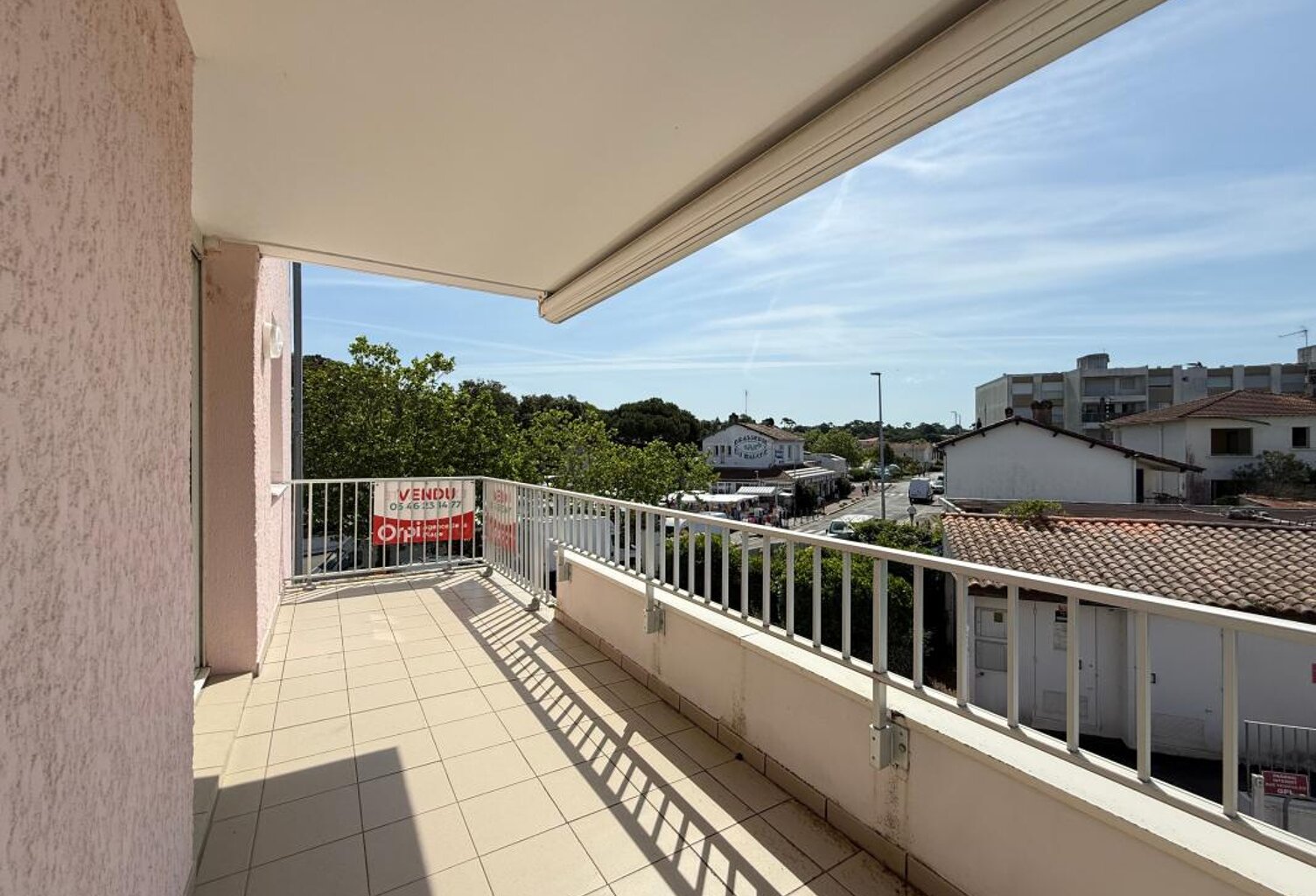 APPARTEMENT 3 PIECES avec TERRASSE et GARAGE au coeur du CENTRE VILLE — photo 1