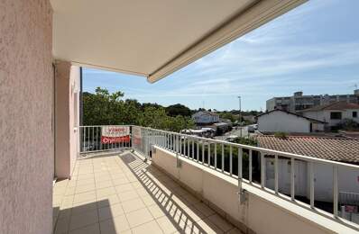 APPARTEMENT 3 PIECES avec TERRASSE et GARAGE au coeur du CENTRE VILLE — photo du bien