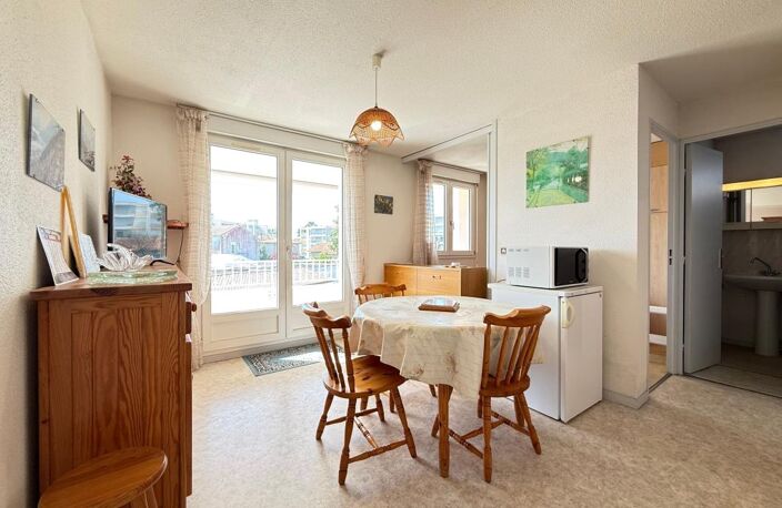 APPARTEMENT 3 PIECES avec TERRASSE et GARAGE au coeur du CENTRE VILLE — photo 2