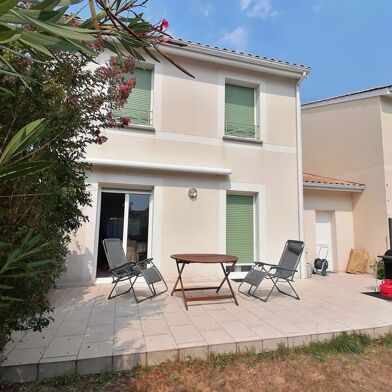 Maison 4 pièces 284500 €