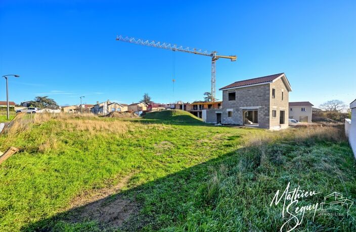 Terrain constructible dans un cadre de vie agréable — photo 3