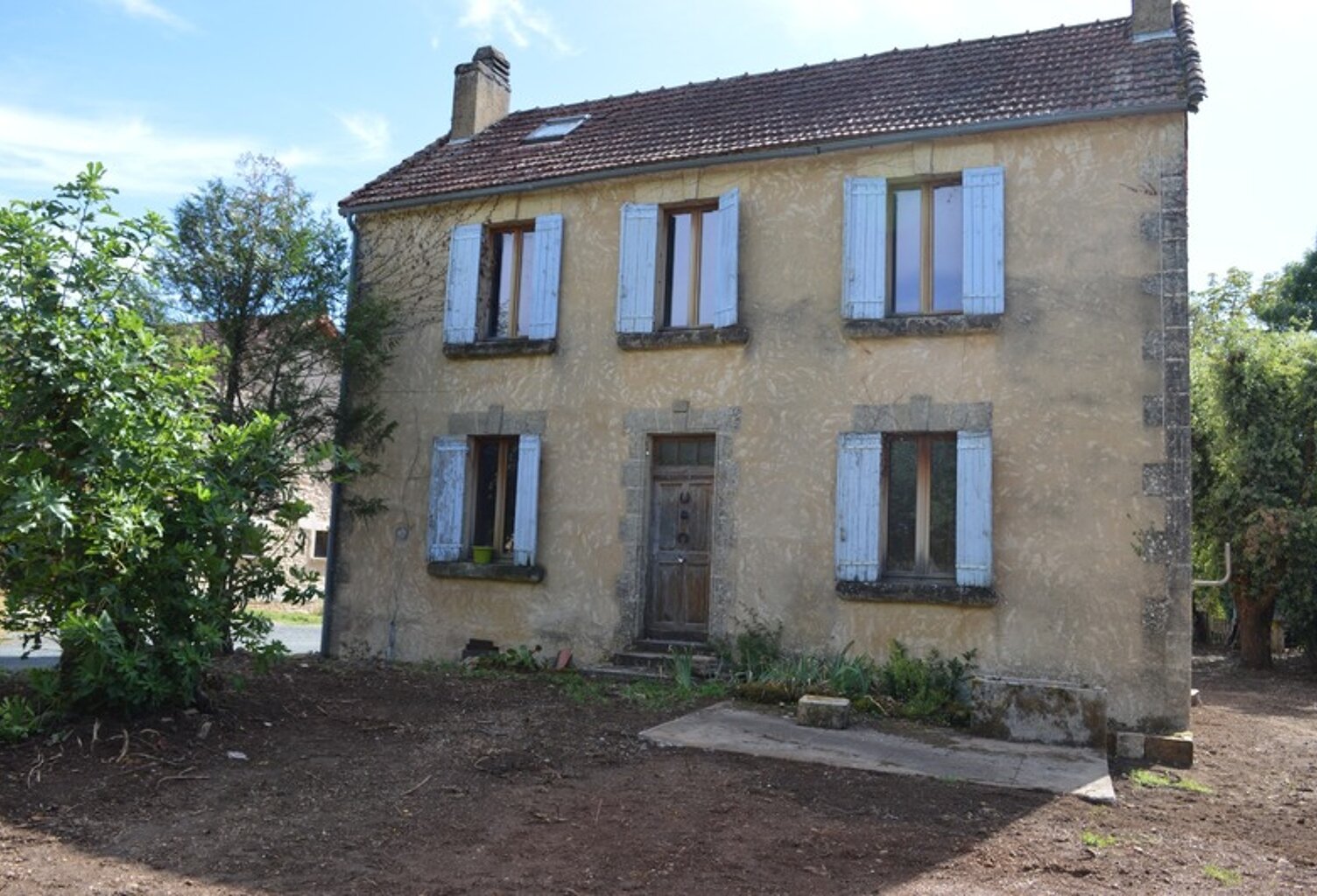 Maison à rénover, MAUZENS ET MIREMONT (24) — photo 1