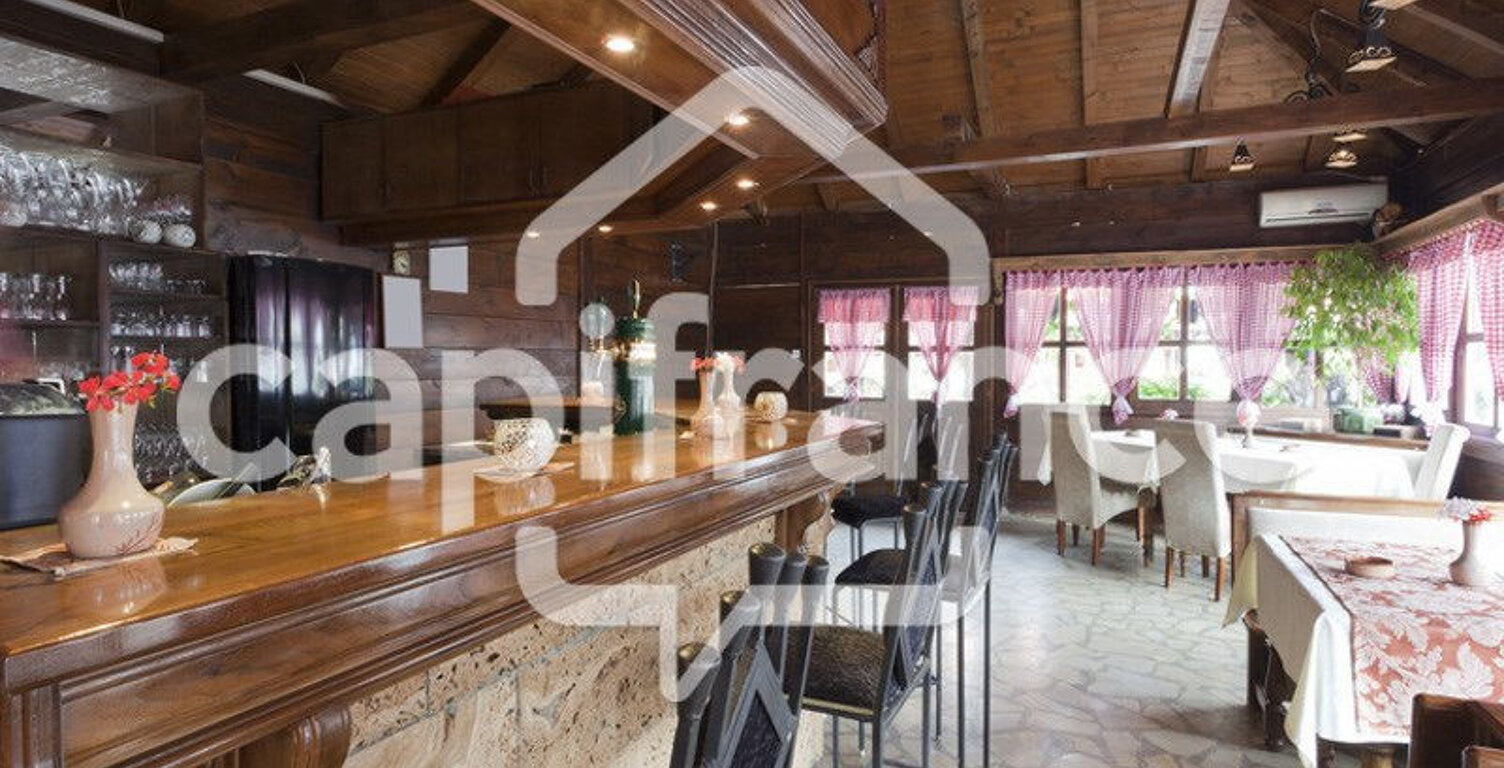 Dpt Savoie (73),  AIX LES BAINS  Restaurant 250 M² - Terrasse- 2 Salles — photo 1