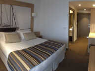 À vendre – Ensemble immobilier avec vue mer : Hôtel 3* et 2 batiments - proche de L'ILE ROUSSE (20) — photo 3