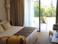 À vendre – Ensemble immobilier avec vue mer : Hôtel 3* et 2 batiments - proche de L'ILE ROUSSE (20) — photo 4