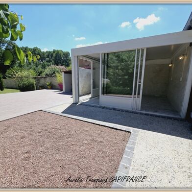 Maison 6 pièces 300000 €