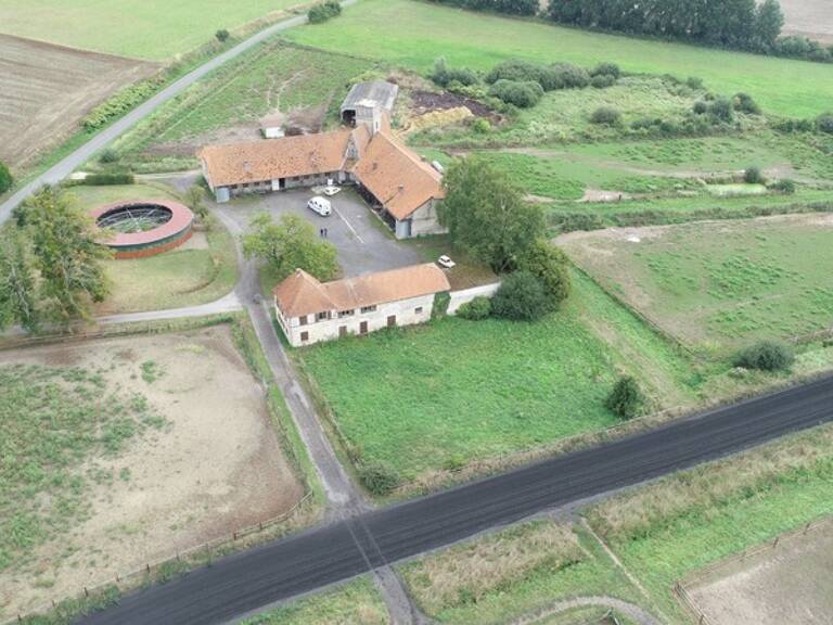Dpt Aisne (02), à vendre COUCY LE CHATEAU AUFFRIQUE  superbe corps de ferme sur 17 hectares — photo 1