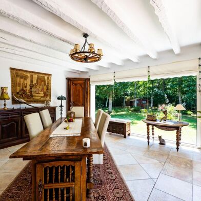 Maison 7 pièces 811200 €