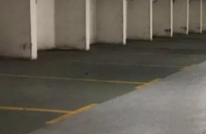 Paris IXème - Galeries Haussmann - Emplacement de parking — photo 3