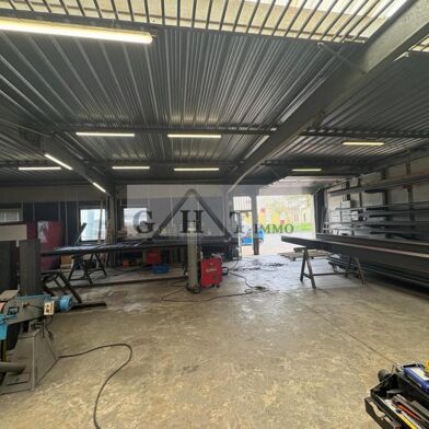 Local industriel  435000 €