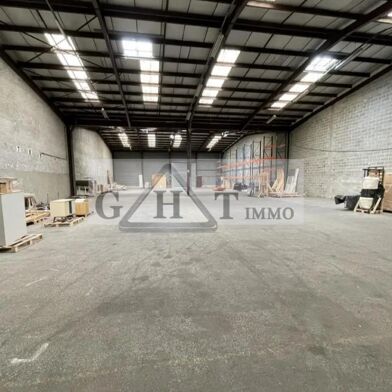 Local industriel  990000 €