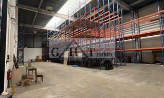 Local industriel  1502 m² à louer à Saint-Ouen-sur-Seine (93400)