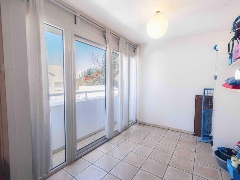 APPARTEMENT T2 | CENTRE-VILLE | CALME — photo 1