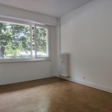Appartement 3 pièces 780 €