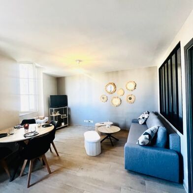 Appartement 2 pièces 710 €