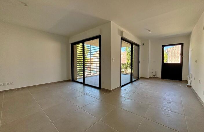 Appartement T3 avec terrasse et parking — photo 3