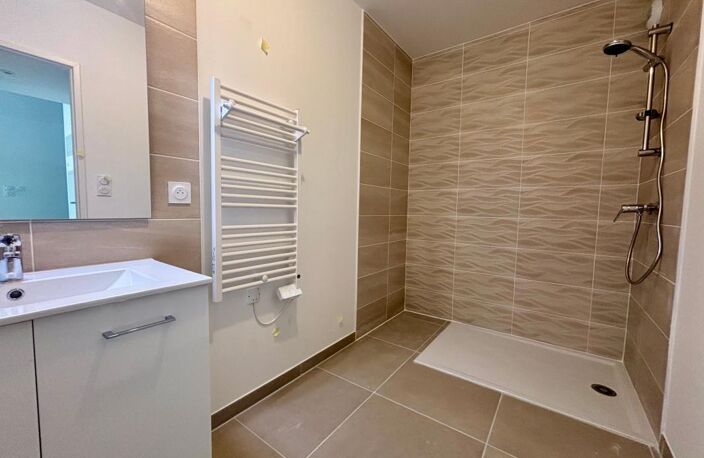 Grand appartement T2 avec jardin et parking — photo 3