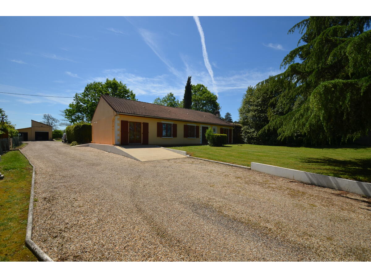 Villa / Maison  T5 à vendre Montpon-Ménestérol 24700