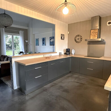 Maison 5 pièces 325500 €