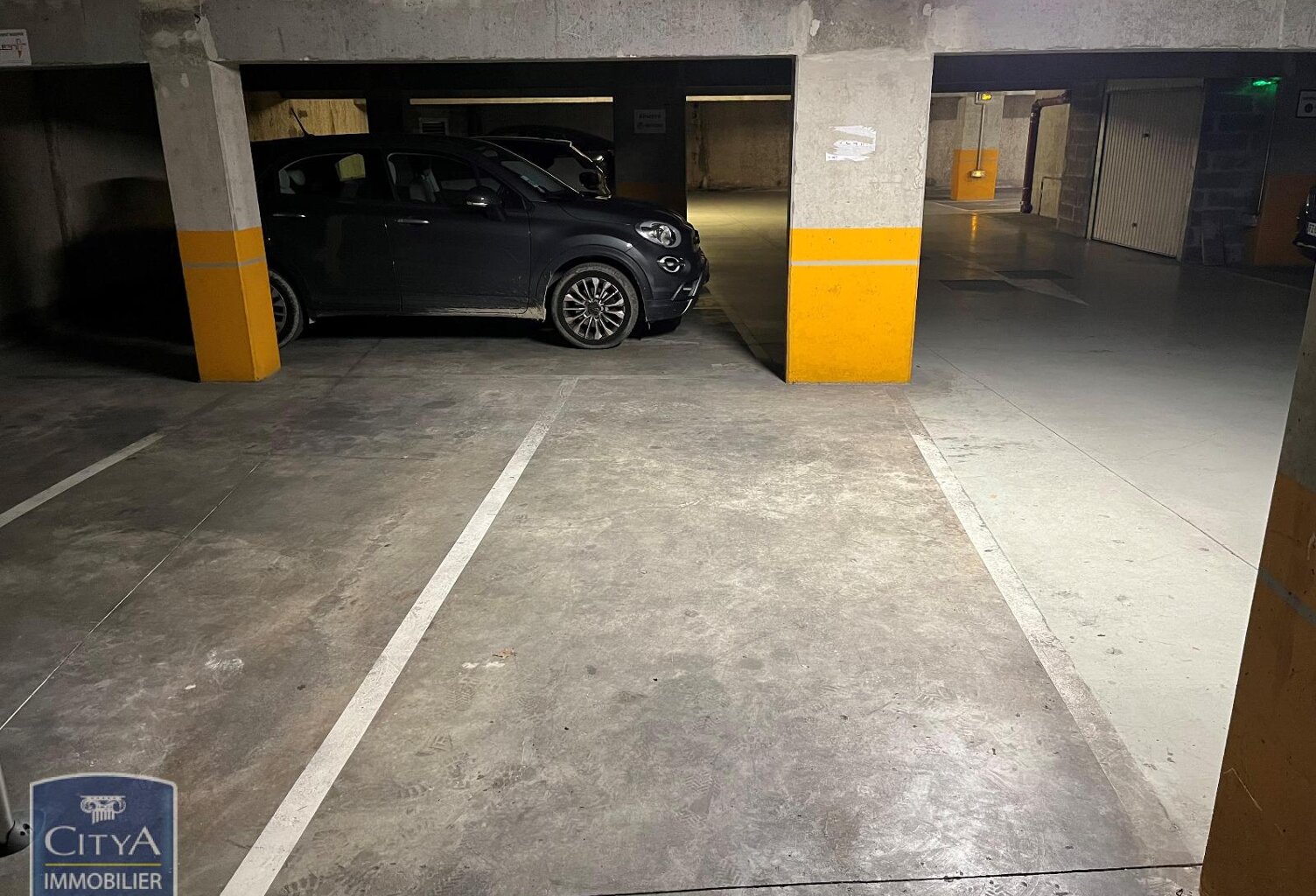 Location garage   à Tours (37100) — photo 1