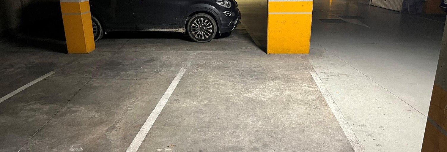 Garage   m² à louer à Tours (37100)