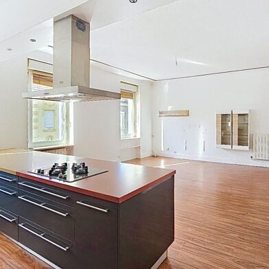 Appartement 5 pièces 163000 €