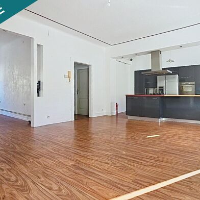 Appartement 5 pièces 147000 €