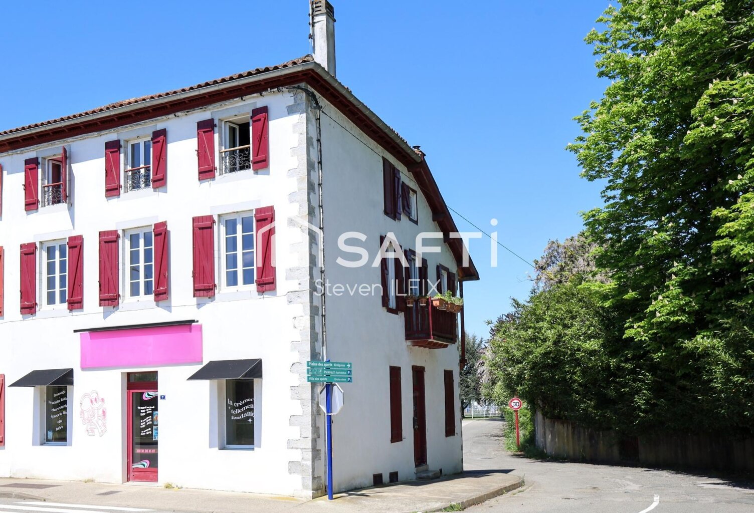 Maison de ville, 165 m², 4 chambres, local commercial — photo 1
