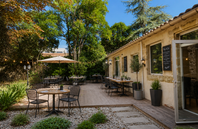 Ensemble immobilier : commerce + habitation — photo du bien