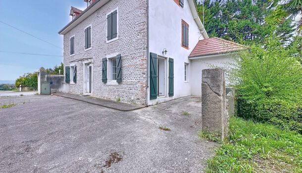 Villa / Maison 8 pièces  à vendre Momas 64230