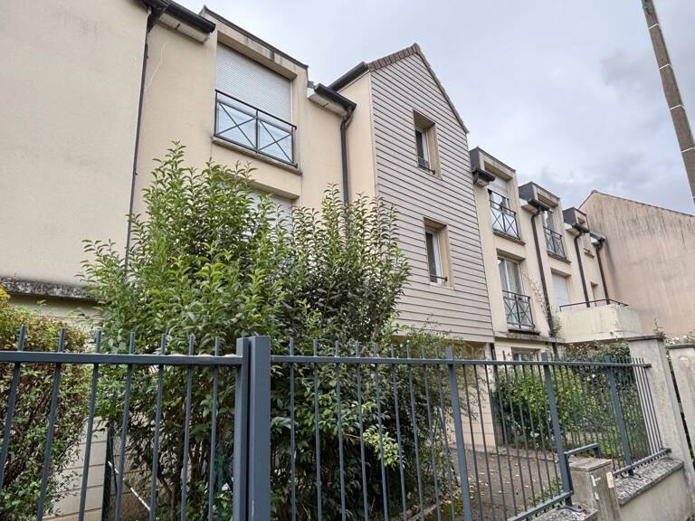 A LOUER - Appartement 2 pièces LEVES — photo 1
