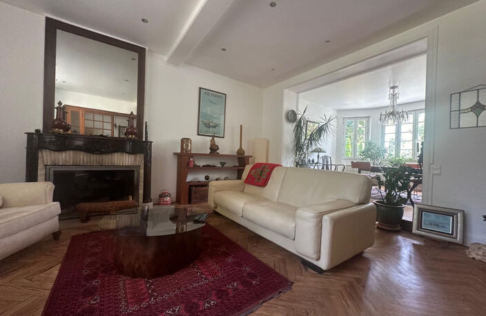 GRANDE MAISON BOURGEOISE 190M2 CASTETS DE CASTILLON — photo 5