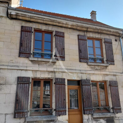 Maison 4 pièces 1075 €