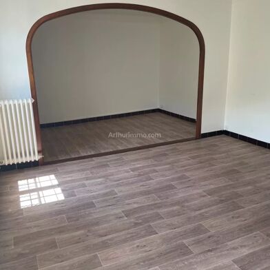 Appartement 3 pièces 665 €