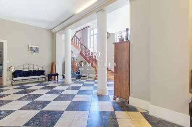 Maison 14 pièces 585000 €