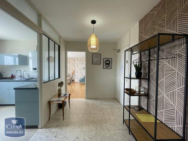 Appartement 4 pièces 110 m² à Châteauroux — photo du bien