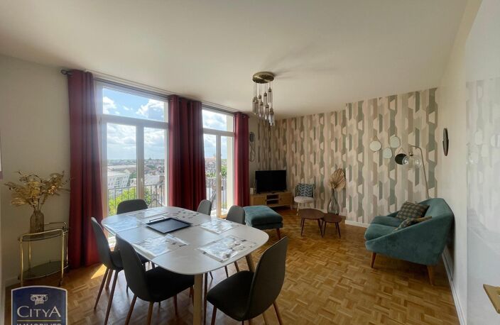 Vente appartement 4 pièces 110 m² Châteauroux (36000) — photo 2