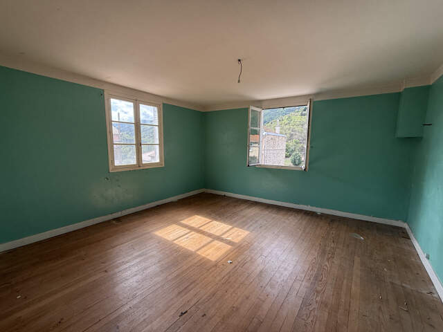 Maison de village 114 m2 à Saint Julien Vocance avec jardin — photo du bien