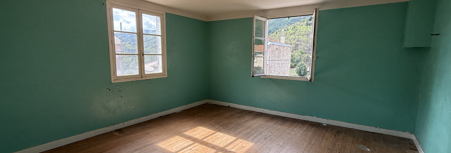 Maison 5 Pièces 114 m² à vendre à Saint-Julien-Vocance (07690)