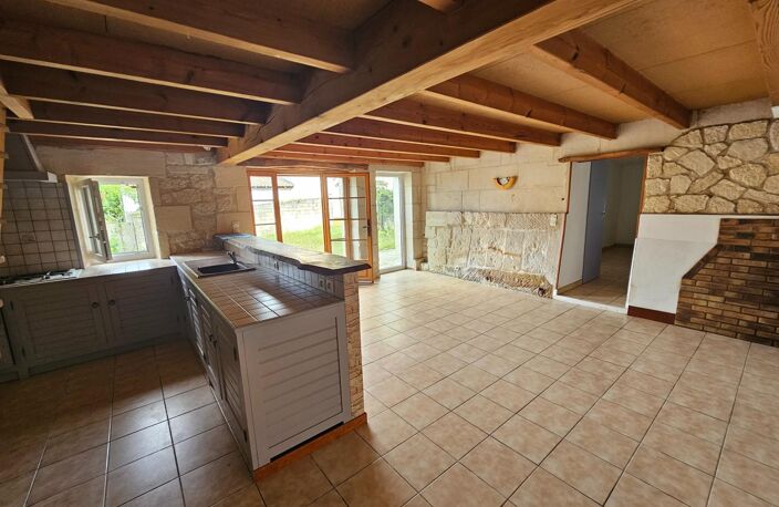 maison en pierre ,possibilité d'agrandissement, idéal premier achat en investissement locatif, cour, jardin — photo 5