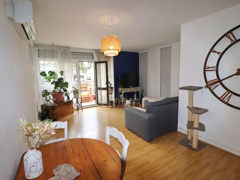 4 Pièces Appartement T4 rénové avec terrasse — photo 1
