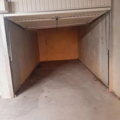 Garage  15000 €