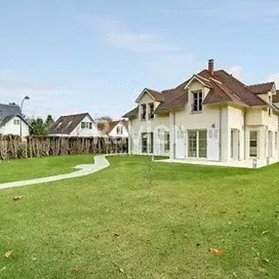 Maison 7 pièces 5495 €