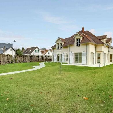 Maison 7 pièces 5495 €