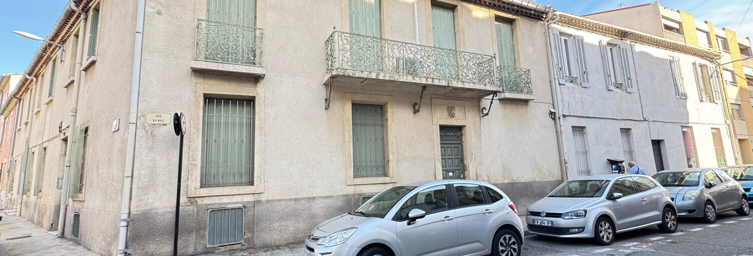 Immeuble  380 m² à vendre à Nîmes (30900)